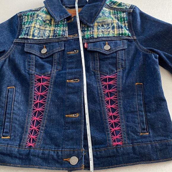 CUSTOMIZED Embroidery 'Stitch-on- denim red tag Levi’s jacket Sz S - Picture 15 of 16